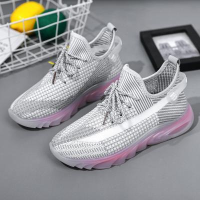 China CUSHIONING Shoes Famous Womans Designer Women's Flat Shoes Breathable Lightweight Mules Shoes for sale