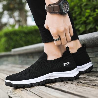 China 2021 OEM Black Wholesale Sports Walking Shoes Men's Sports Running Shoes Men's Sports Trainers Sports Shoes CUSHIONING for sale