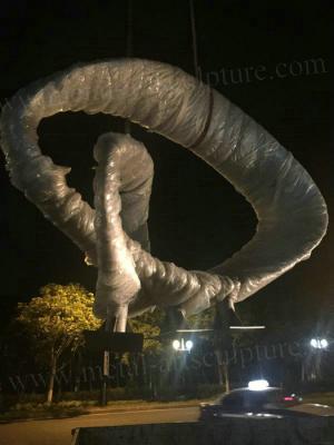 China Size Customized Large Modern Garden Sculptures / Modern Abstract Sculpture for sale