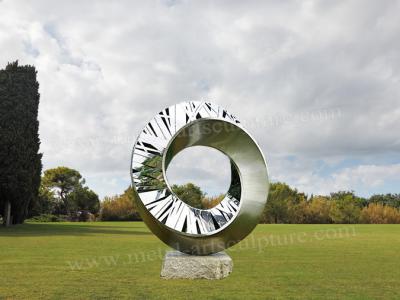 China Contemporary Stainless Steel Sculpture As Outdoor Decor With Polished And Matte Surface for sale