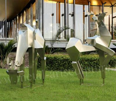 China Deer Animal Shape Modern Outdoor Sculpture As Lawn Decor / Garden Decor for sale