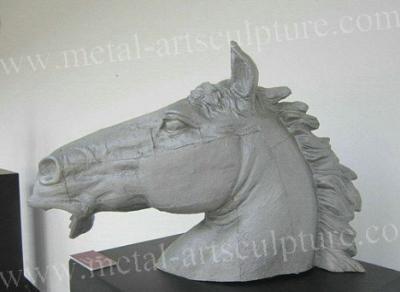 China Indoor Ornaments Resin Horse Head Statue Animal Type With Art Hanging Systems for sale