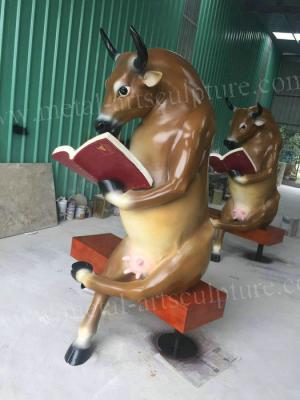 China Cattle  Fiberglass Animal Sculptures Large Yard Ornaments Restaurant Decoration for sale