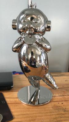 China Indoor Decoration Cartoon Pig Stainless Steel Statue With Full Handicraft for sale