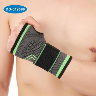 China Weightlifting and Sports Compression Hand Grip High Quality Knitting Breathable Wrist Support for sale