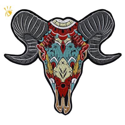 China Sustainable Deer Head Patches Embroidery Animal Fabric Patches Biker Badges Applique Iron On Badges Customized OEM Emblem for sale