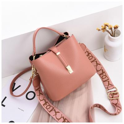 China Lady Bags Women's Leather Girl Tote Bag For Women Handbags PU Shoulder Handbag Women Fashion 2021 New Designs for sale