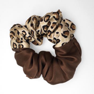 China Luxury High Quality Silk Curly Fluffy Women's Mulberrry Fashion Leopard Hair Scrunchie Leopard Hair Band Elastic Hair Band for sale