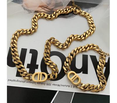 China Thick Letter-Chain Necklace Clavicle All-match Necklace Double D Letter Gold Plated Cuban Chain Necklace for sale