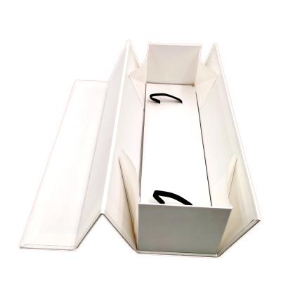 China Custom 2022 Folded Luxury White Clothing Gift Shoes Accessories Gift Package Folding Box for sale