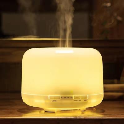 China Modern Household Aroma Diffuser Humidifier Large Capacity 500ml Ultrasonic Aroma Diffusers Running 20+ Hours With 7 Color Change for sale