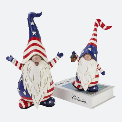 China Hot Selling Christmast Ornament Redeco Customized Cute Gnome Christmas Gnome Decoration Resin Christmas Decorations For Home Decor for sale