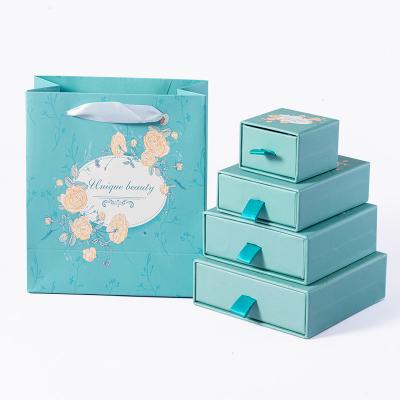 China Recyclable Custom Printing High Quality Paper Luxury Gift Boxes With Ribbon Packaging for sale