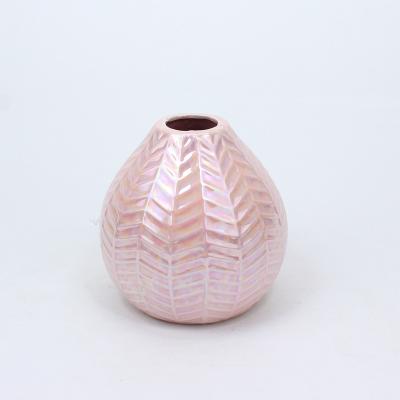 China Small Transitional Ceramic Flower Vase with Retro Grid for Modern Floral Vase for Home Decor, Living Room SETS for sale