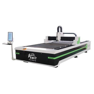 China Cheap water cooled 1000w 1500w 3000w raycus fiber laser cutting machine for sale