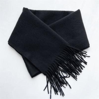 China Fashion Single Color Winter Scarf Wool Sustainable Anti-Shrink Scarf Knitted Scarves for sale