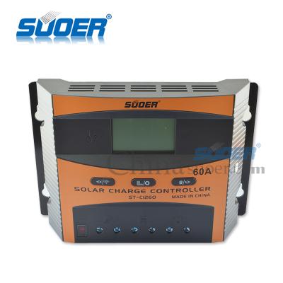 China Suoer 12v/24v 60amp solar panel pwm controller charger controller with dual USB for sale