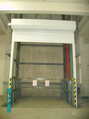 China 12m Anti-skid Hydraulic Cargo Lift Convenient installation for sale