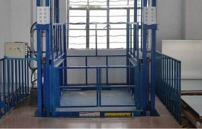 China Hydraulic vertical guide rail lift work in 1.1 - 3.0kw 1600x1300x1550mm for sale