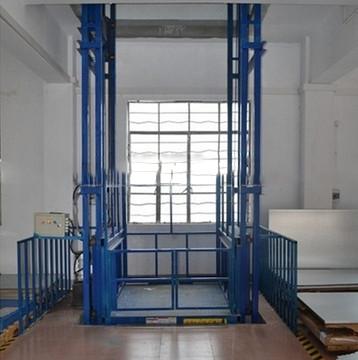 China Guide Rail Lift Table Size 2000*2000 mm Electrical Hydraulic System with 2 stop for sale