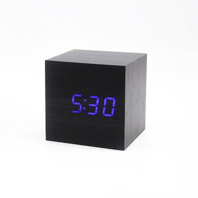 China LUMINOVA Raymons 2.5 Inch Creative Luminous Smart LED Alarm Clock Table Electronic Clock Supports Custom Logo for sale