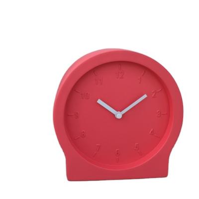 China Class Raymons Customized Aluminum Arch Shape Resin Clock Hands Design On Desk And Table Clock For Gift Clock for sale