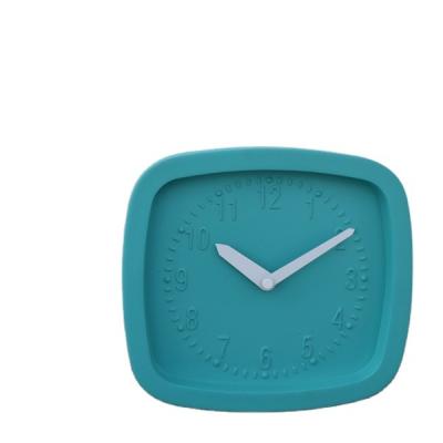 China Classroom Raymons Style Customized Square Design Resin Decorative Desk Clock Modern Style Resin Color Resin Table Clock for sale