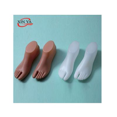 China Lightweight Emulate Plastic Sock Display Foot Mannequin (951) for sale