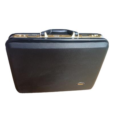 China Creative Safe and Healthy Black Leather Bag PU Design Mini Briefcase For Men for sale