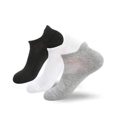 China Antibacterial Unisex Cotton Basketball Running Cycling Football Boots Breathable Crew Sports Hiking Socks for sale