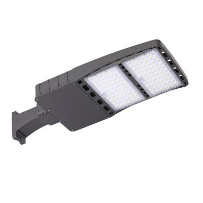 China Outdoor DLC 150W 200W 240W 300W LED Tennis Court Area LED Parking Lot Lighting Shoe Box Light for sale