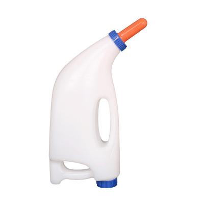 China Farms Horizontal 4L High Quality Plastic Calf Feeding Milk Bottle For Cows Animals for sale