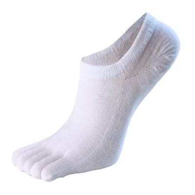 China Solid Color Sporty Sustainable Breathable Anti-Foul Sock 5 Toe Socks For Man for sale