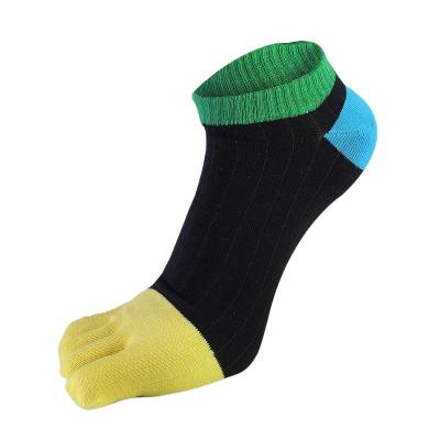 China Athletic Compression Socks Sport Antifading Keep Warm Custom 5 Toe Ankle Socks For Men for sale