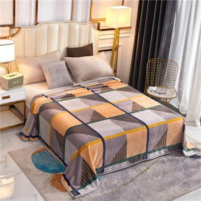 China Custom Size Anti-Static Flannel Fleece Blanket Super Soft Warm Comfortable Plush Sofa Throw Blanket Lightweight Bed Cover Sliver Color for sale