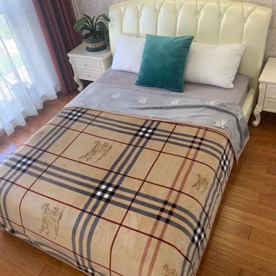 China Anti-Static Super Soft Plush Flannel Plaid Throw Blanket Cozy Warm Bed Blanket Sofa Blanket for sale