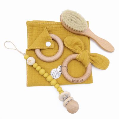 Κίνα Non-Toxic 100% Organic Cotton Muslin Towel Blanket Baby Bath Reading Brush Teething Toy Rattle Rabbit Teether Newborn Milestone Baby Gift Sets προς πώληση