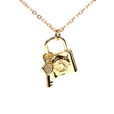 China New Fashion CLASSIC Padlock Necklace Custom Stainless Steel Chain With Lock Engraved Old Hearts Lock Necklace For Women Men for sale