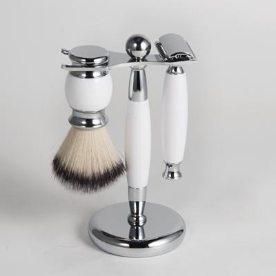 China Shaving Brush Luxury White Color 3 In One Private Label Men's Gift Wet Shave Set Shaving Brush Kit for sale