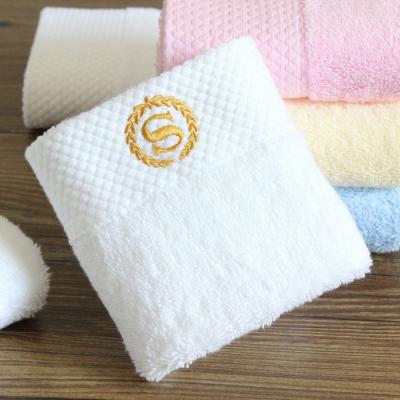 China Body Hilton Hotel Towels Hotel Towel Europe QUICK DRY Warm Comfortable Feeling White Hotel Terry Europe Customize Towel Set Embroidery for sale