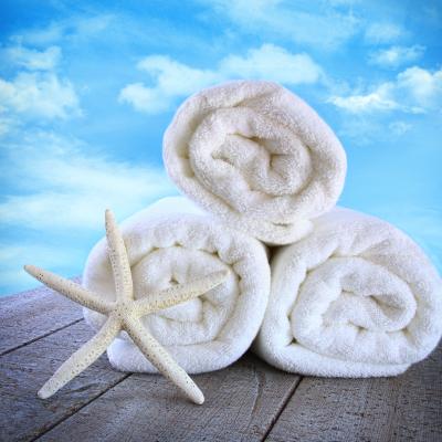 China Factory Price Super Soft Health Child Safe Face Towel Gym Spa Gym Bath Hotel Cotton Dry White Towels Light Kids for sale