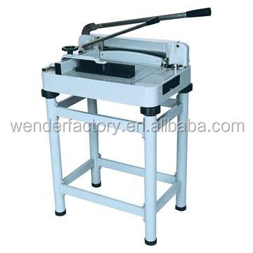 Cina WD-868A3 with stander 41*43cm heavy duty 400 sheets manual paper cutter in vendita