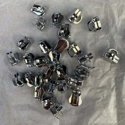 China Nickle free Long Chain Zipper , Rust proof Zip Fastener Sliders for sale