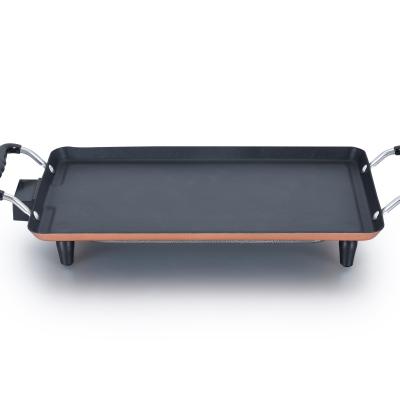 China Lightweight not easily cleaned portable and mini luxury electric barbecue grill with stick liner design of electric grill for sale