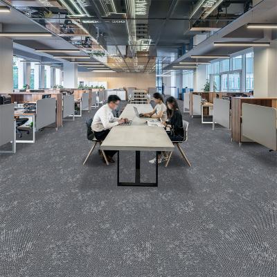 China Washable carpet tiles heavy duty 100% polyester, this floor is anti-slip and easy to maintain. for sale