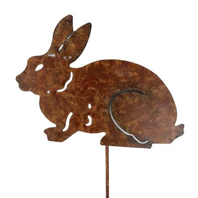 China Minimalist Outdoor Garden Decoration Decoration Metal Plug Ground Rabbit Solar Rabbit Light for sale