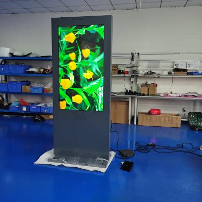 China 4000cd/M² Outdoor Digital Advertising Boards Interactive Digital Signage RK3568 Android 11 for sale