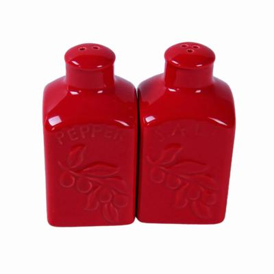 China Sustainable Decorative Ceramic Salt and Pepper Shakers Set from Mini Red Olive Design Wholesale for sale