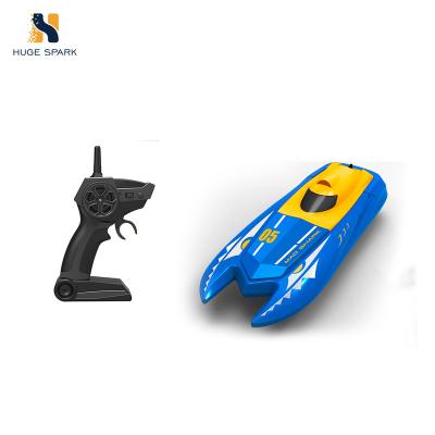 China Cheap Style Economic Toys Outdoor Toys For Boys 20 Mins Playing Time 10KM/H 2.4G Low Speed ​​RC Mini Boat for sale