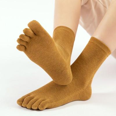 China Other Five Toe Socks Solid Color Crew Mid-Tube Finger Separated Five-Toe Socks Split Toe Socks for sale